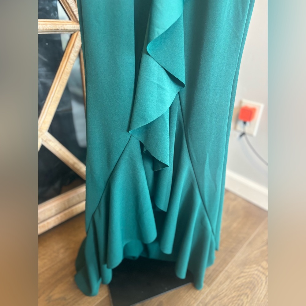 Lulus Current Exquisite Refinement Emerald Backless Bow Ruffled Maxi Dress - Picture 11 of 16